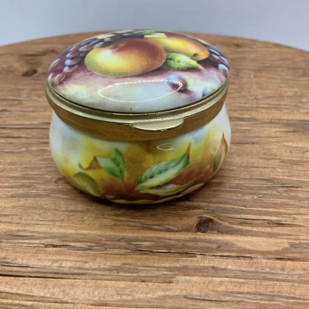 Ayshford Staffordshire Vintage Fine Bone China Autumn Fruit Design Trinket Box